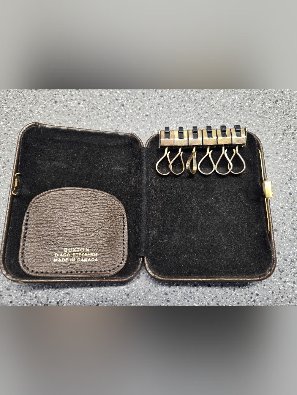 Buxton Diago Steerhide Key-Tainer Case